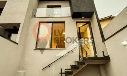 Sua casa novinha esta aqui - sobrado 2 suites novinho - muito quintal