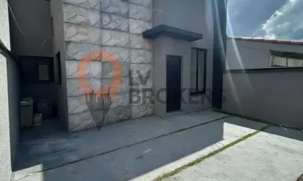 CASA TERREA A VENDA - 3 DORMITÓRIOS 1 SUITE - 2 VAGAS