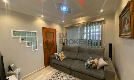 Imperdível: Casa à venda em Suzano-SP, 3 quartos, 3 suítes, 2 salas, 3 banheiros, 2 vagas, 203m² no Conjunto Residencial Irai.