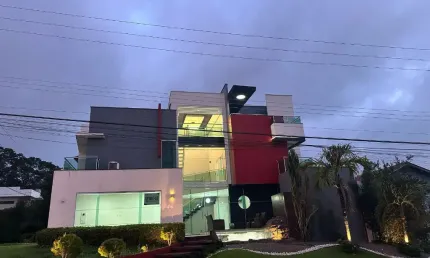 MINE MANSÃO TRIPLEX  DE ALTO PADRÃO NO CONDOMINIO TAPAJOS
