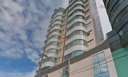 Excelente apartamento de 2 dormitórios, no centro de tramandaí!