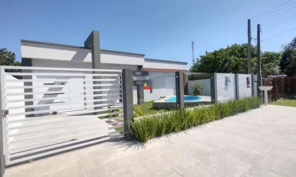 Linda residência no centro de Imbé e em ótima localização!