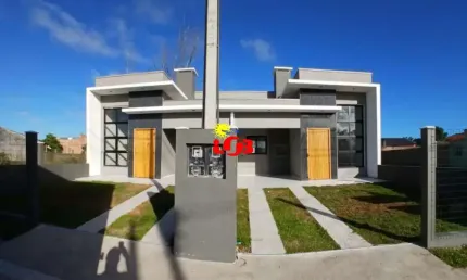 Casa - Geminada de 2 dormitórios em Nova Tramandaí!