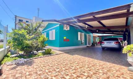 Casa Semi-mobiliada com Anexo em Mariluz, Imbé - Ótima Oportunidade!