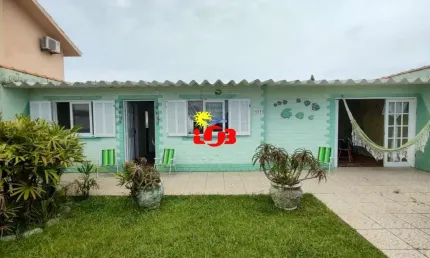 Casa em ótima localização tanto para ponto comercial ou residencial!