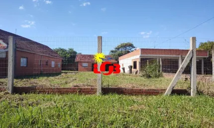 Terreno no Centro de Imbé disponível para construção, aterrado e gramado