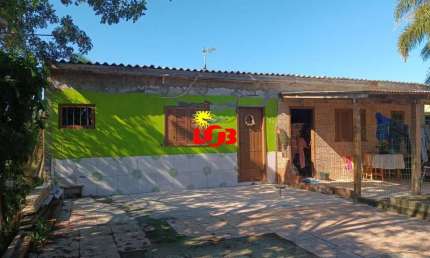 Ótimo imóvel muito bem localizado no centro de Mariluz!