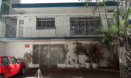 Sobrado comercial com salas amplas da Rua Cerro Corá no Alto da Lapa