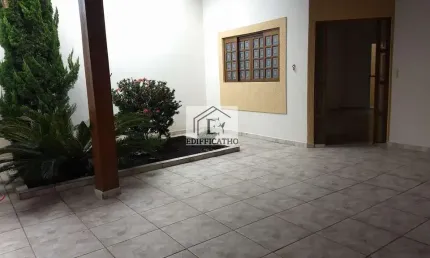 Casa para Venda em Pindamonhangaba, Residencial Parque das Palmeiras, 3 dormitórios, 1 suíte, 2 banheiros, 2 vagas