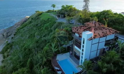 Casa com 5 quartos à venda em Camboinhas, Niterói 