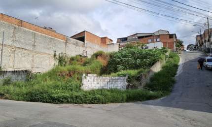 Terreno de esquina à venda  300m2 ultima oportunidade