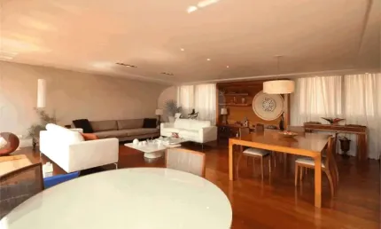 Apartamento com 3 quartos à venda na Avenida Chibarás, Moema, São Paulo