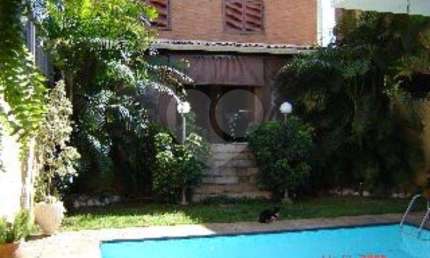 Sobrado com 4 quartos à venda em Vila Gumercindo - SP