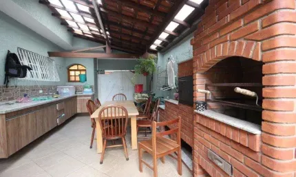 Casa térrea com 3 quartos à venda em Vila Deodoro - SP