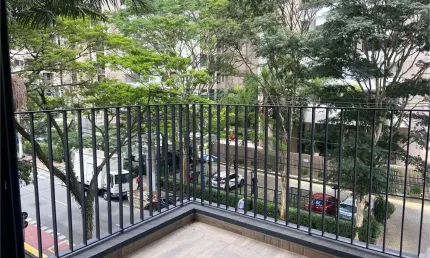 Kitnet / Stúdio à venda na Alameda dos Jurupis, Moema, São Paulo