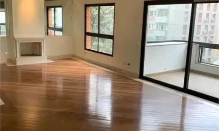 Apartamento com 4 quartos à venda ou para locação em Moema - SP
