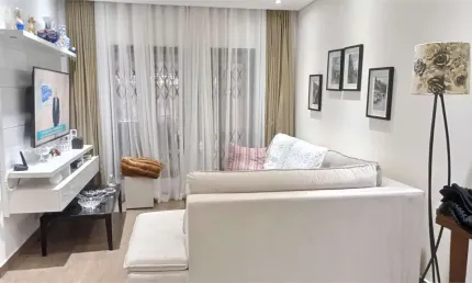 Sobrado com 4 quartos à venda em Jardim Luanda - SP