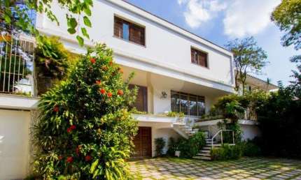 Casa com 5 quartos à venda ou para locação em Jardim Guedala - SP