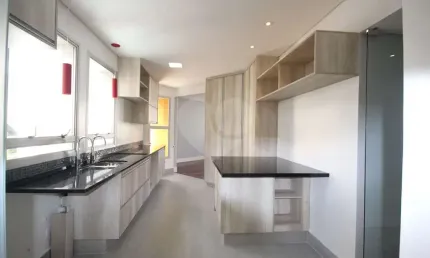 Apartamento com 3 quartos à venda ou para locação em Vila Uberabinha - SP