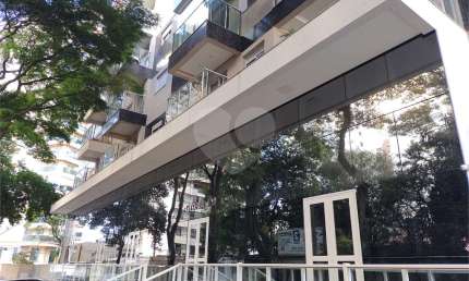 Apartamento com 1 quartos à venda ou para locação em Vila Regente Feijó - SP