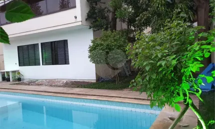 Casa térrea com 3 quartos à venda em Vila Madalena - SP