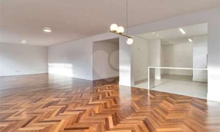 Apartamento com 3 quartos à venda em Consolação - SP