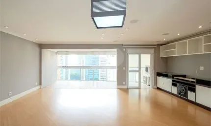 Apartamento com 3 quartos à venda em Vila Olímpia - SP