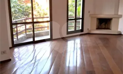 Apartamento com 3 quartos à venda ou para locação em Vila Sônia - SP