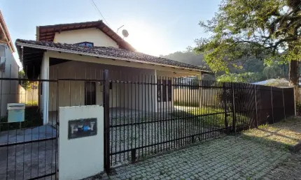 Casa com 4 quartos à venda na Rua Presidente Café Filho, América, Joinville