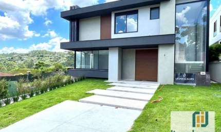 Casa em condomínio fechado com 5 quartos à venda na Rua Nimes, Tamboré, Santana de Parnaíba