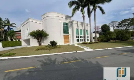 Casa de esquina para venda e locação no Residencial Alphaville 02