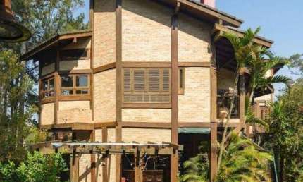 Casa mobiliada para venda e locação no Condomínio Morada dos Pássaros