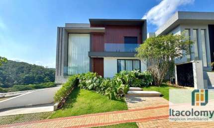 Casa mobiliada à venda no Residencial Itahyê, Tamboré