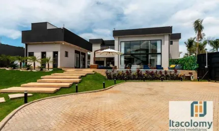 Casa mobiliada à venda no Condomínio Ninho Verde II