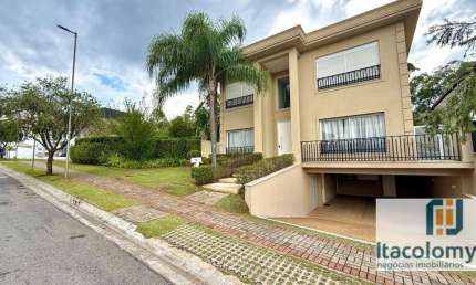 Casa semi mobiliada à venda no Residencial Itahyê, Tamboré
