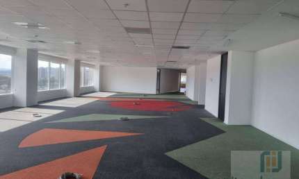 Conjunto Comercial para venda e locação no West Corp, Alphaville