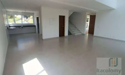 Casa em condomínio fechado com 3 quartos à venda na Rua Aimorés, Tarumã, Santana de Parnaíba