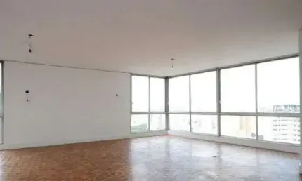 Apartamento para venda no Edifício Júlio Parente - SP