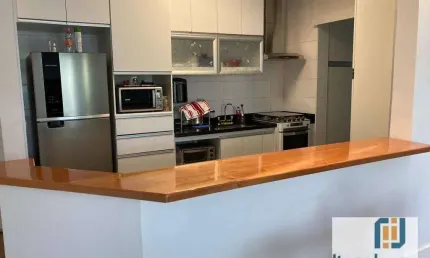 Apartamento Maison mobiliado, lindo e reformado à venda no Jardins de Tamboré