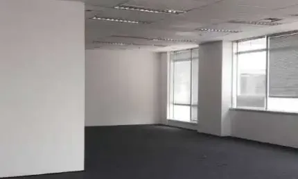 Sala comercial para locação no Centro Administrativo Rio Negro