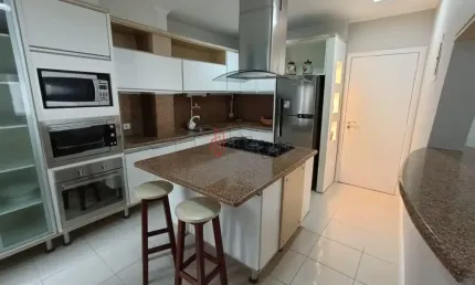 QUADRA MAR APARTAMENTO DIFERENCIADO NO CENTRO DE BALNEÁRIO CAMBORIÚ/SC