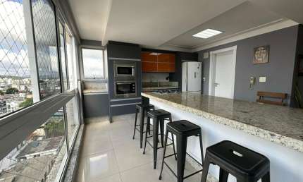 VENDE SE APARTAMENTO ALTO PADRAO NO CENTRO DE BALNEARIO CAMBORIU SC