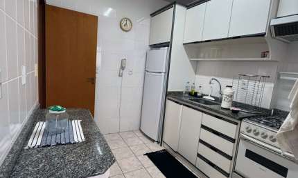 ALUGA SE AP NA AVENIDA BRASIL BALNEARIO CAMBORIU SC