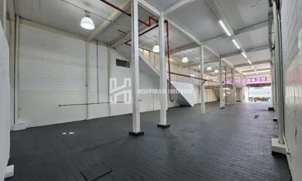 Galpão/prédio comercial ou industrial para venda no Bairro Santa Paula em São Caetano