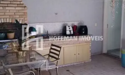 Sobrado à venda com 03 Dormitórios, 04 Vagas em condomínio fechado - Jardim São Caetano!