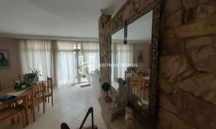 ÓTIMA CASA COM ÓTIMA LOCALIZAÇÃO VENHA CONHECER AGENDE SUA VISITA