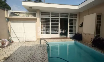 Casa térrea com 04 dormitórios, 01 suite, piscina , quintal e 04 vagas à venda na Barcelona - SCS