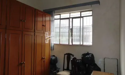 Casa com 2 Quartos, 1 Banheiros, 1 sala à venda - Centro