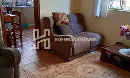 Casa com 2 Quartos, 1 Banheiro, 2 Vagas à venda - Olímpico