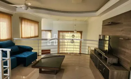 Sobrado com 3 Quartos, 3 Suítes, 3 Vagas à venda - Olímpico